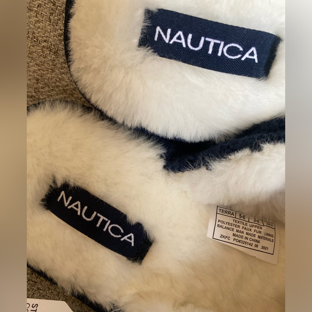 NWT Terra Cable Knit Slippers Navy Women’s Size Small 5-6 - Picture 2 of 8